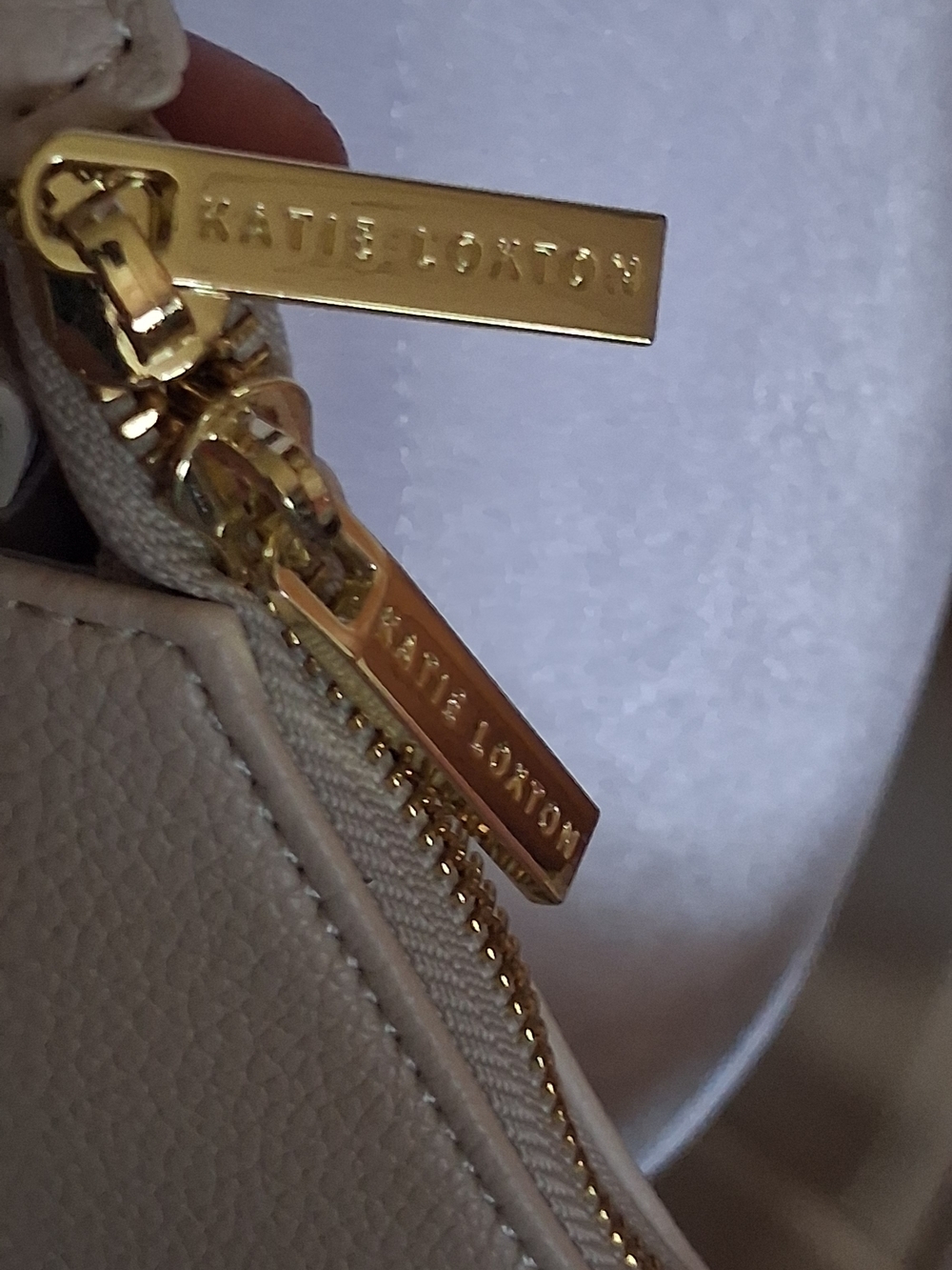 Kste Loxton Cream Crossbody Bag with Gold Hardware